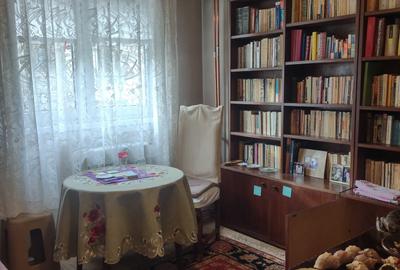 Apartament cu 4 camere decomandat în P-ța Universității - 17