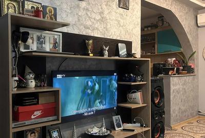 2 Case Buzau in aceasi curte - 3