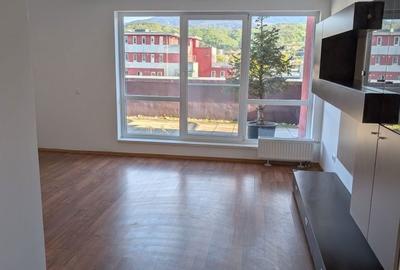 Apartament cu 2 camere decomandat în Bartolomeu - 4