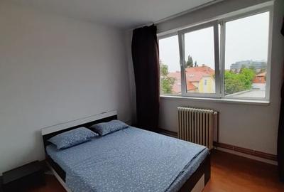 Apartament cu 3 camere - Centru/Piata 700 - 4