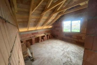 Casă cu Teren 1064 Mp în Vinga - 6