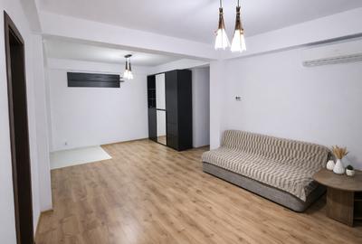 Apartament cu 3 camere semidecomandat în Apărătorii Patriei - 2