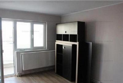 Apartament cu 3 camere decomandat în Central - 3