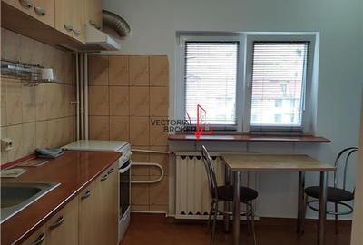 Garsonieră decomandată, mobilată în Dristor - 4