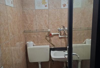 Garsoniera cf 2 de inchiriat in 9 Mai - 1