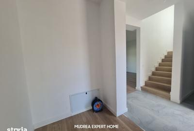 Casă cu 8 camere cu Teren 580 Mp în Corbeanca - 8