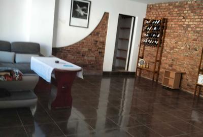 Casă cu 2 camere în Central - 2