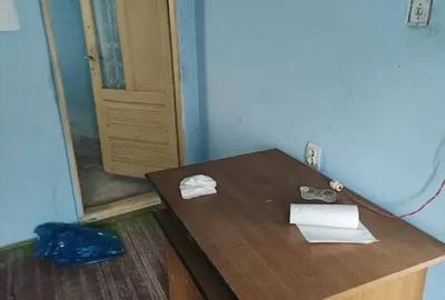 Casă cu 5 camere cu Teren 200 Mp în Potigrafu - 9