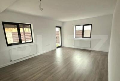 Casa de vanzare, 150 mp, zona Est - 10