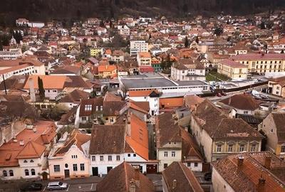 Locuinta cu caracter,doua niveluri,4 camere,terasa,garaj,curte,Centru Istoric Br - 43