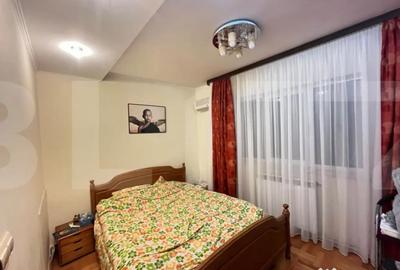 Apartament cu 4 camere decomandat în Central - 3