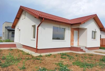 Casă individuală cu 3 camere cu Teren 409 Mp în Berceni - 1