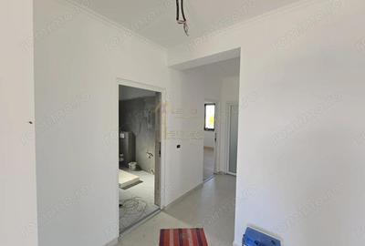 Casă cu 4 camere cu Teren 420 Mp în Central - 11