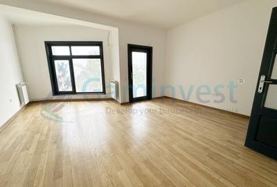 Casă individuală cu 6 camere cu Canalizare în Iosia - 12