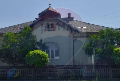 Casă individuală cu 3 camere cu Canalizare în Ultracentral - 1