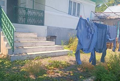 Casă cu 3 camere în Buznea - 1