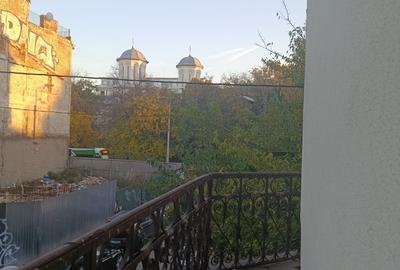 VILĂ DE VÂNZARE – ZONA UNIVERSITATE / CENTRU VECHI / KM 0 - 6