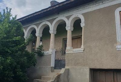 Casă cu Teren 4600 Mp în Pristol - 2