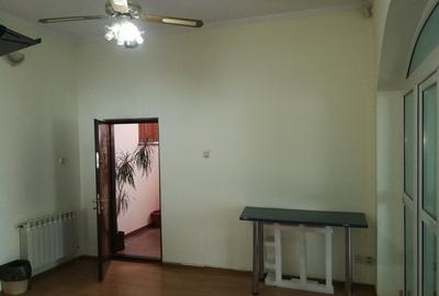 MOSILOR - int. Traian  vila 400 mp pretabila clinica, birouri - 14