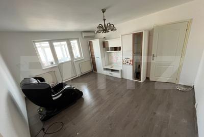 Apartament cu 2 camere semidecomandat, mobilat în Micro 11 - 2