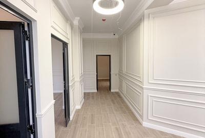 Spațiu comercial, de 200 mp, în Ultracentral - 3