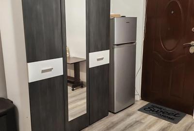 Garsonieră decomandată în Apărătorii Patriei