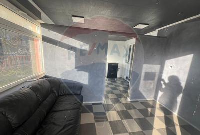 Spa?iu comercial in zona Lupeni - 7