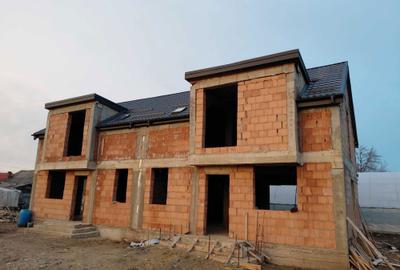 Casă cu 4 camere în Central - 6