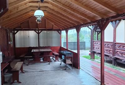 Casă cu 4 camere cu Teren 500 Mp în Bucium - 9