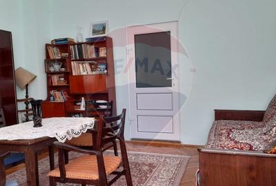 Casă individuală cu 3 camere cu Teren 2500 Mp în Benesat - 6