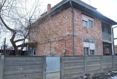 Casă cu 4 camere în Luna - 4