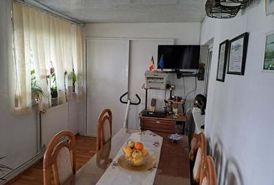 Vand apartament parter cu balcon extins - 3