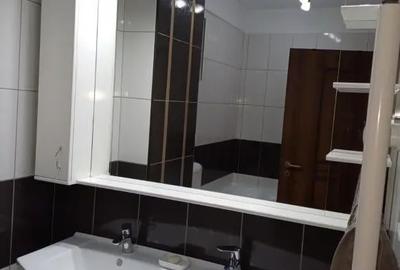 Apartament cu 3 camere decomandat în Central - 1