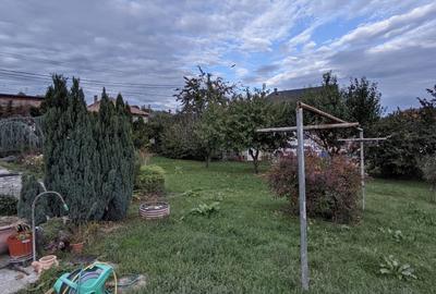 Casă cu etaj de vânzare, 5 camere, 2 băi, Dâmbu Rotund zona strada Livezeni - 27