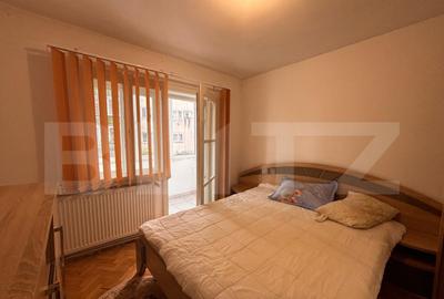 Apartament cu 3 camere, etaj 1, zona CR Vivu