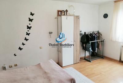 Apartament cu 4 camere decomandat în Precista - 2