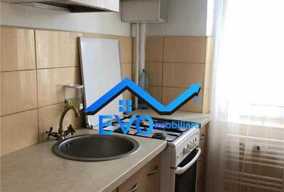 Apartament 3 camere, semidecomandat, pod depozitare, zona Al - 3