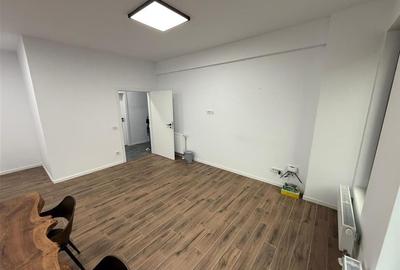 Birou, de 30 mp, în Central - 5