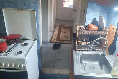 Casă cu 3 camere cu Teren 200 Mp în Central - 5