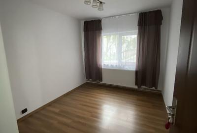 Apartament cu 3 camere decomandat în Exterior Vest - 2