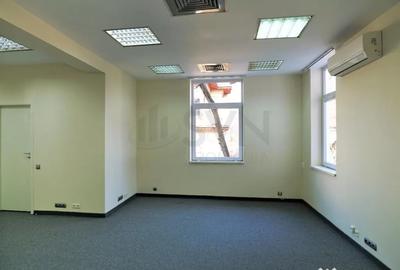 Casă cu 7 camere cu Teren 300 Mp în Dorobanți - 2