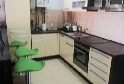 Apartament cu 3 camere în Cantemir - 19