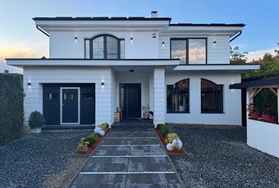 Casă cu 4 camere în Central - 2