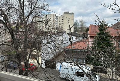 Casă individuală cu 10 camere cu Canalizare în Crângași - 42