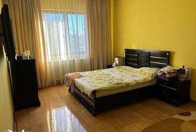 Casă cu 10 camere cu Teren 2000 Mp în Ultracentral - 15