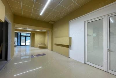 Piata 700, Unirii, SAD 66,45 mp, ultracentral, acces din strada - 2