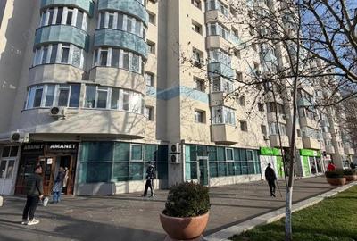 Metrou Aparatorii Patrie 3 cam bloc 1985 et 2 - 3