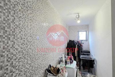 Apartament cu 3 camere decomandat, mobilat în Palazu Mare - 10