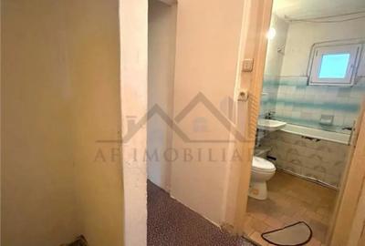 Apartament cu 4 camere decomandat în Nicolina - 10