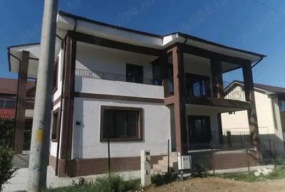 Casă cu Teren 350 Mp în Lumina - 2